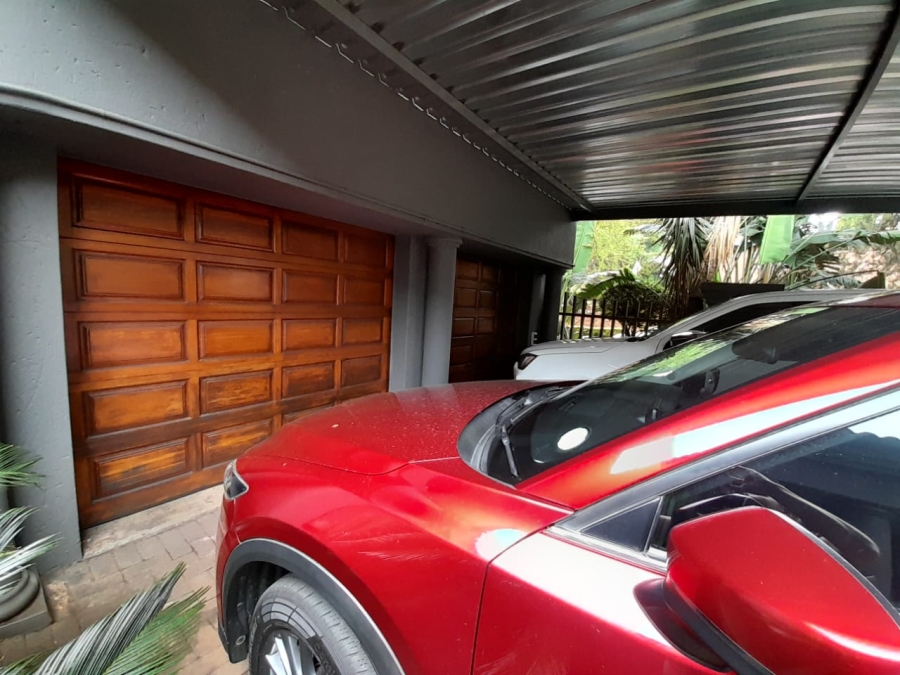 3 Bedroom Property for Sale in Safari Gardens North West